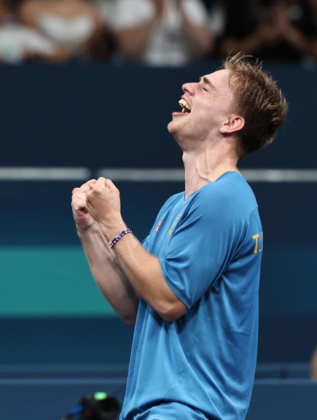 进入周末的 进入周末的