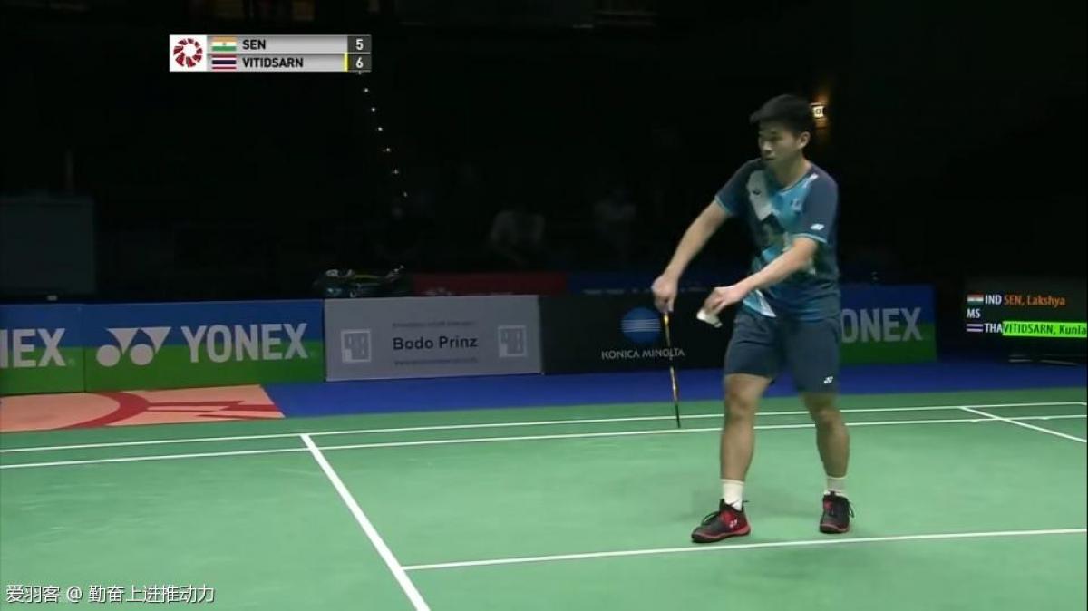 低位错位背 低位错位背