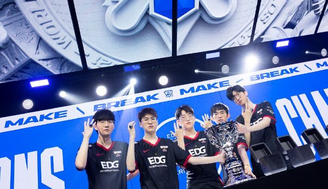 范德文赛后 范德文赛后